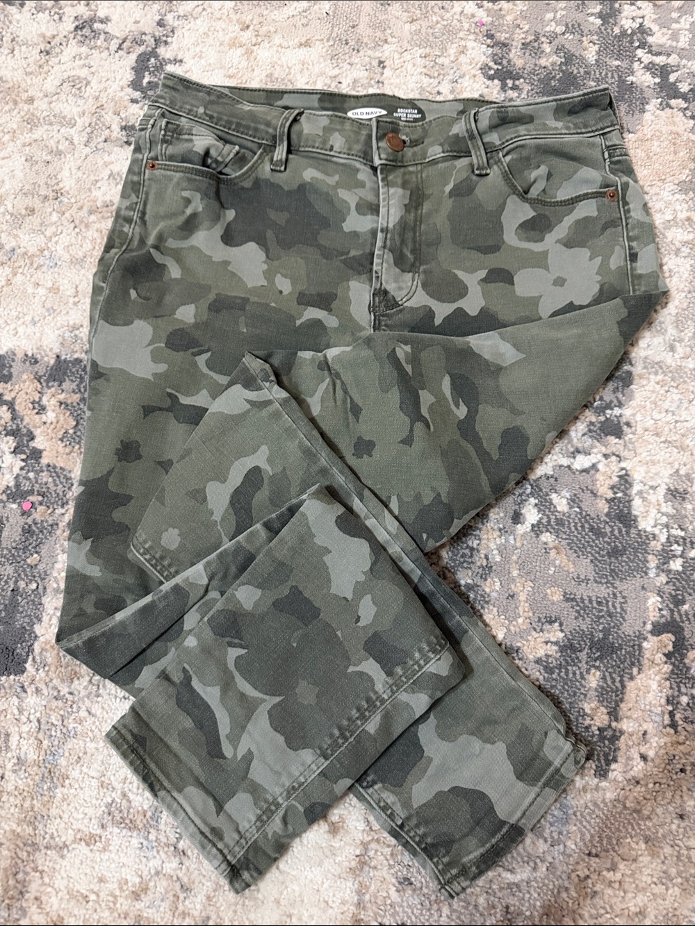 Old Navy Women’s Camo Print Jeans in Olive Green